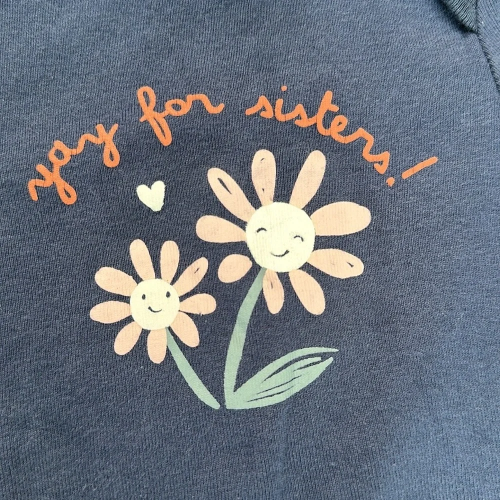 Carter’s bundle of 6 short sleeve baby girl onesies. They all have cute sayings.